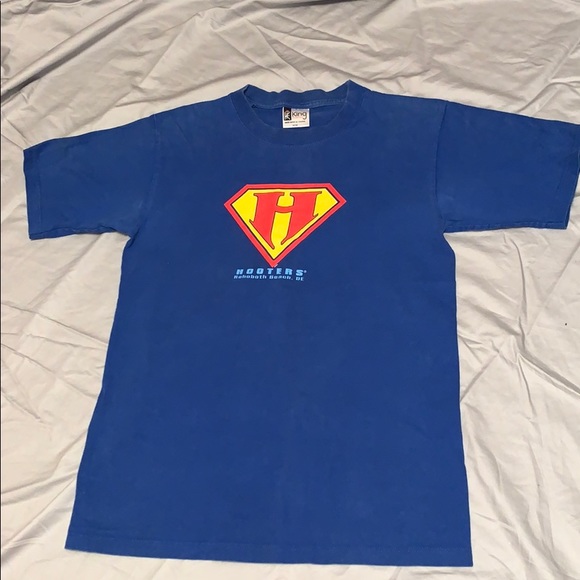 Hooters Rehoboth Beach, DE Graphic Tee - Picture 1 of 4